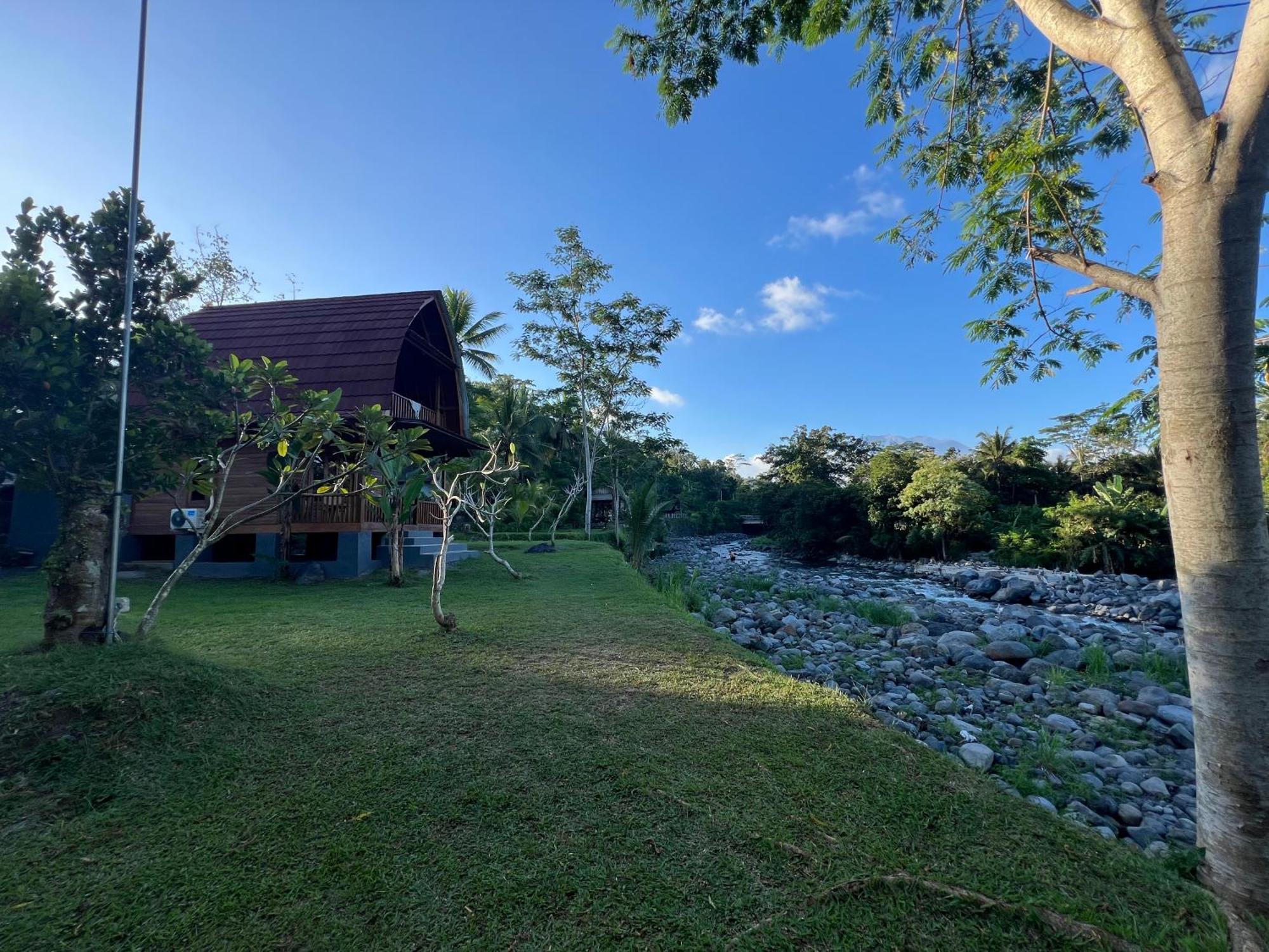 Villa Joglo Tepi Sungai Sidemen  Eksteriør bilde